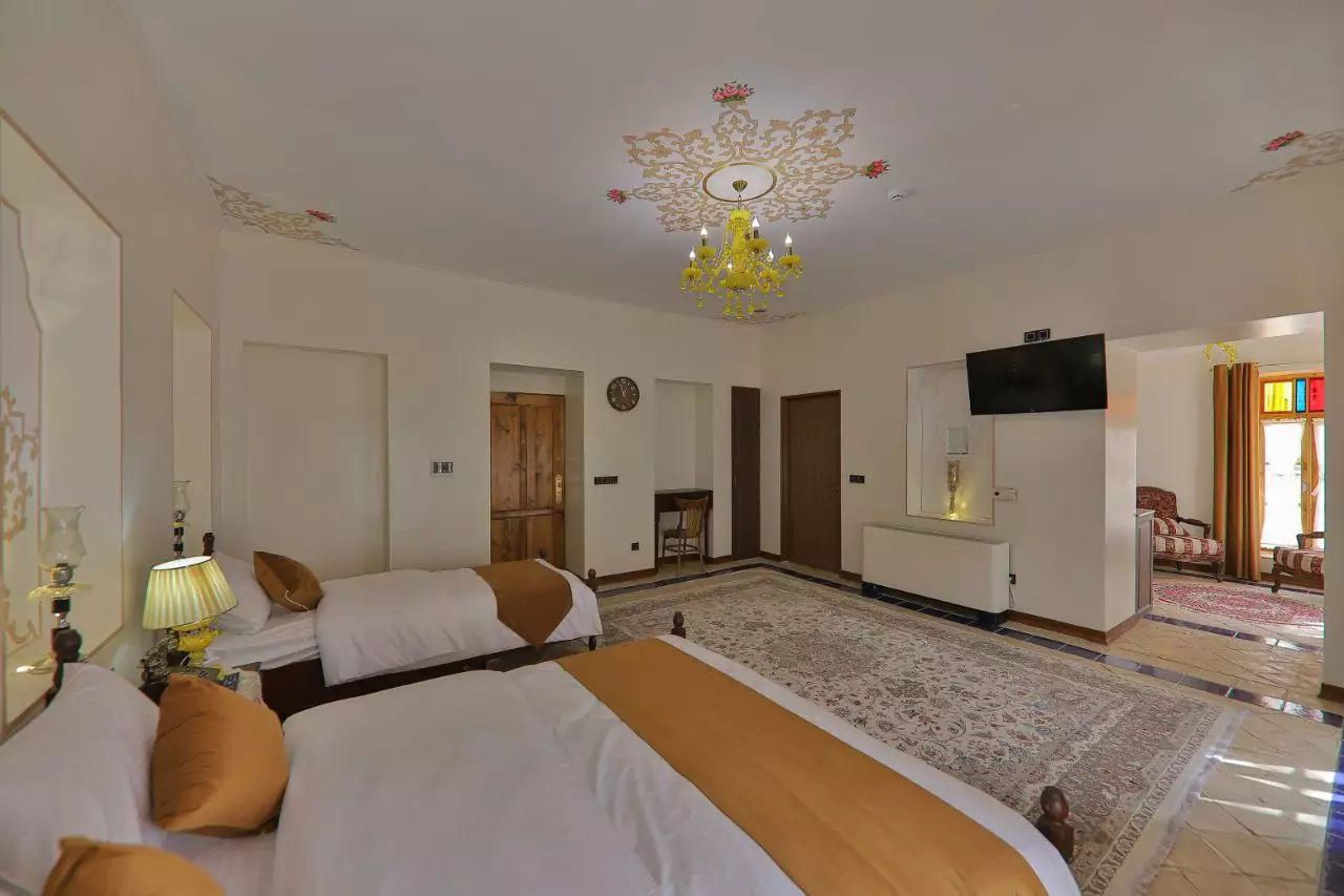 Alibaba https://cdn.alibaba.ir/ostorage/hotel-accommodation-images/695d069546ae9d8e6fb498d4_تریپل (دابل-سینگل) کهربا (1).webp